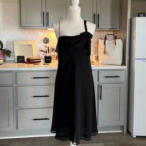 LOFT Little Black Dress One or Two Strap Styling Wrapped with a Bow Size 8